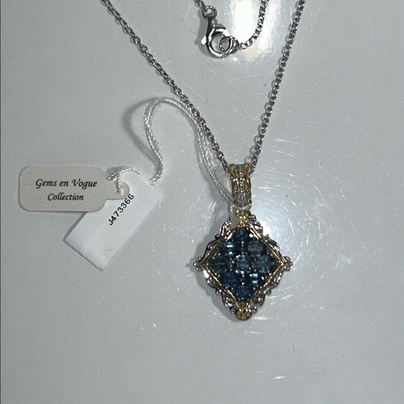 NWT - Picture 1 of 7